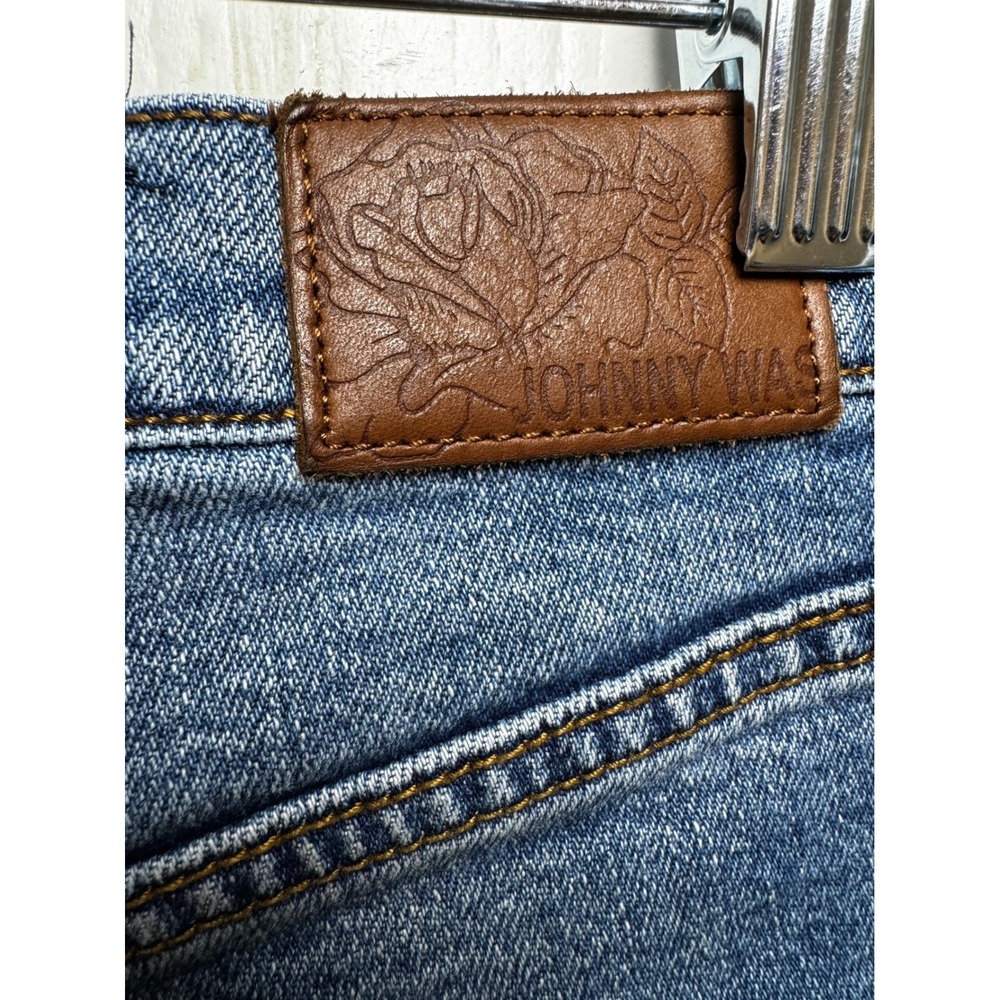 ‼️SALE‼️Johnny Was Jeanette Embroidered Bermuda Shorts High Rise Frayed Hem Blue - Picture 7 of 9